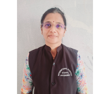 Mrs.Priydarshani Kulbhushan Patil